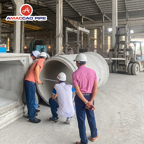 Thử nghiệm cống bê tông tại nhà máy bê tông AMACCAO